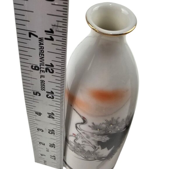 Vtg Japanese Sake Bottle Vase Porcelain Hand Painted 7” With Crane and Pine Tree - Picture 2 of 6